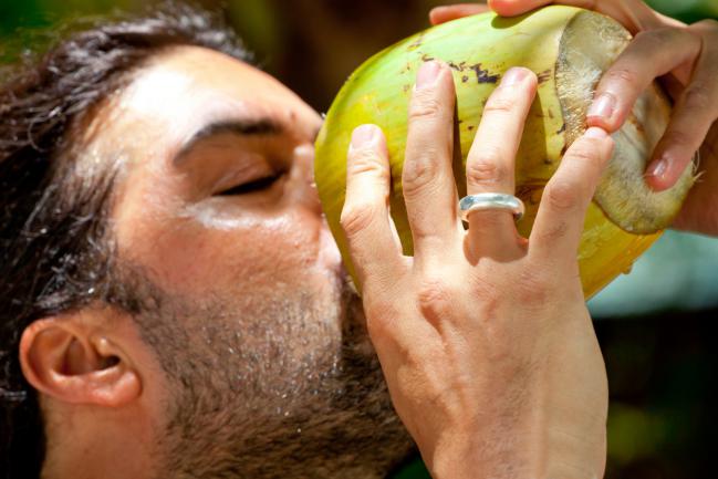 Propiedades-del-agua-de-coco-5